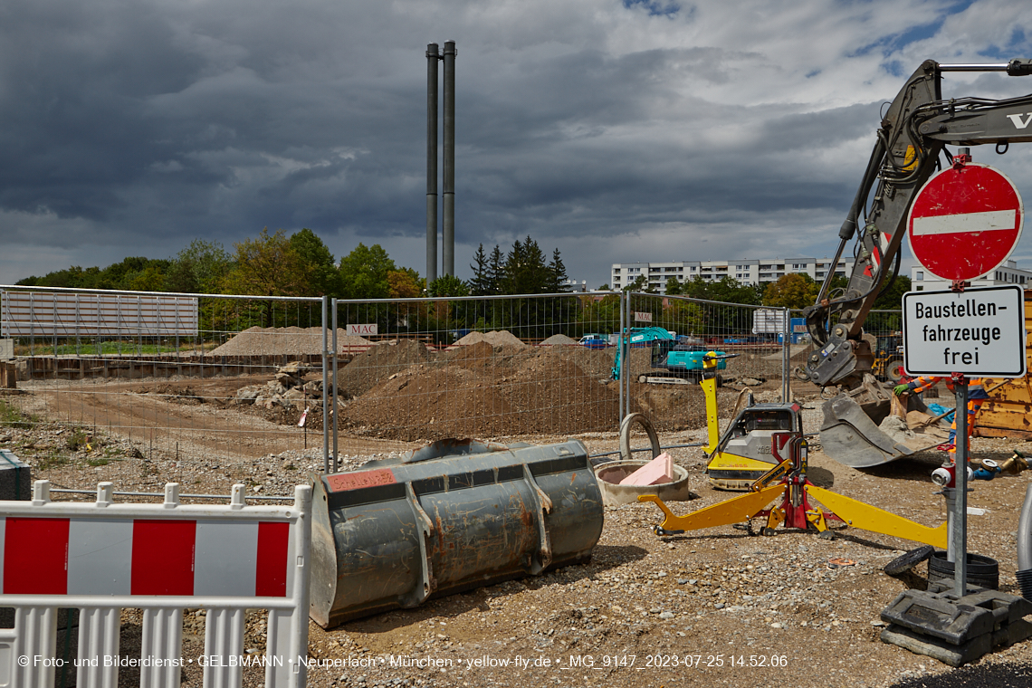 25.07.2023 - Rundgang im Alexisquartier in Neuperlach